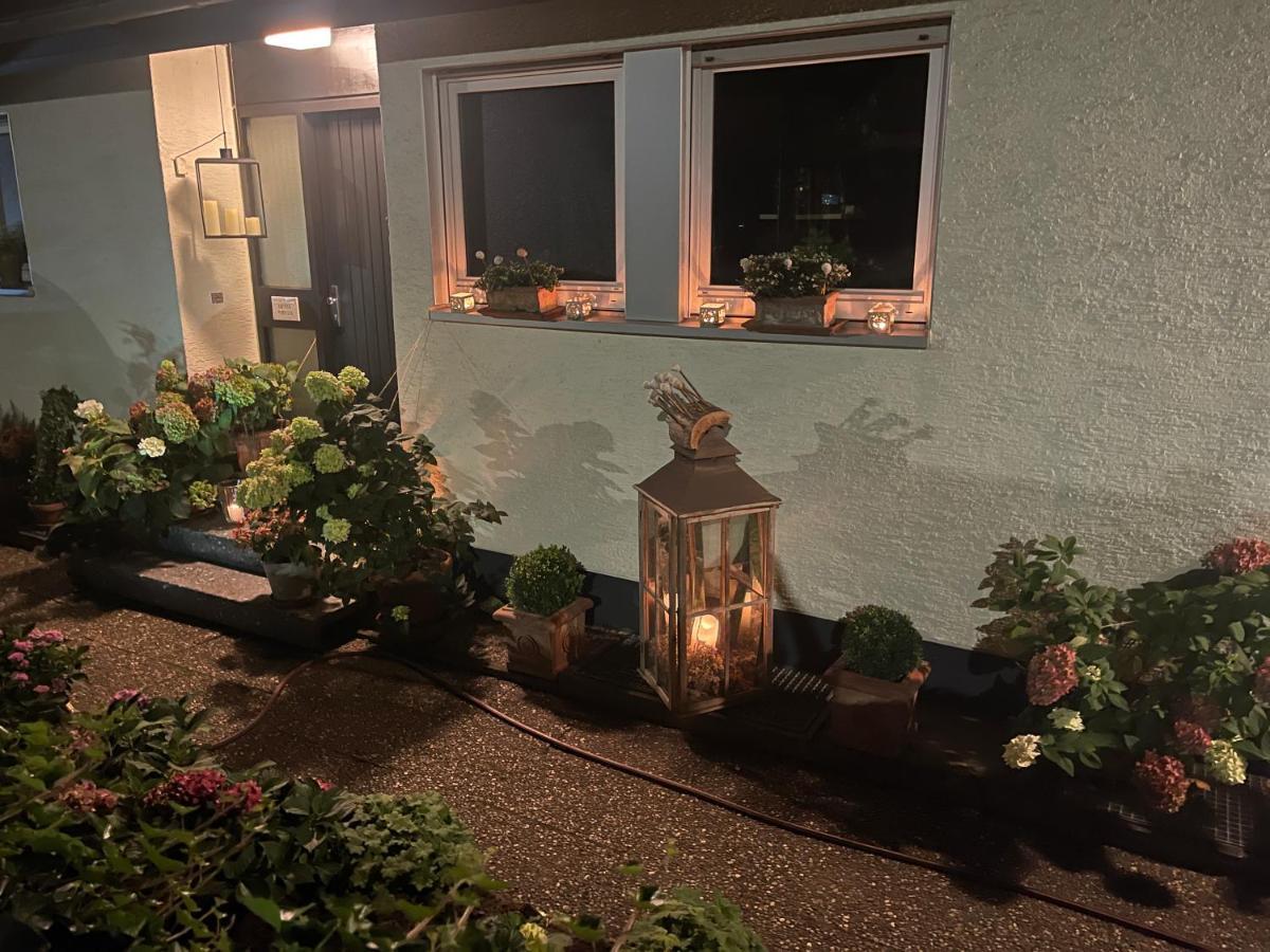 Appartement Region Esslingen - Naehe Messe - Flughafen - Stuttgart - Wohnen Und Arbeiten Auf Zeit In 120M2 Wohlfuehlatmosphaere - Ab 3 Uebernachtungen - Geeignet Fuer 4 Pers Incl Kinder - Beistellbett Moeglich - Kinder Und Tiere Willkommen - Garage F Altbach Екстериор снимка