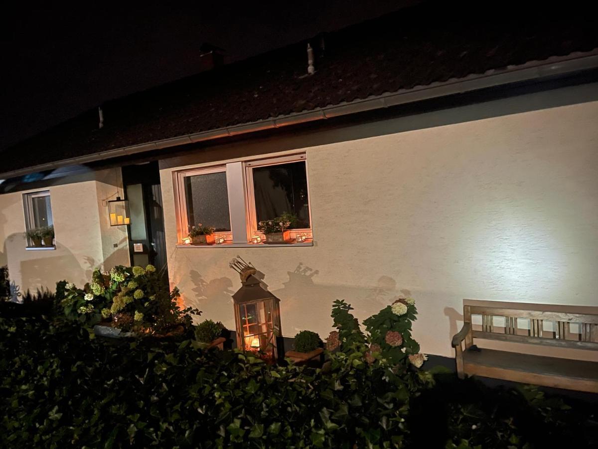 Appartement Region Esslingen - Naehe Messe - Flughafen - Stuttgart - Wohnen Und Arbeiten Auf Zeit In 120M2 Wohlfuehlatmosphaere - Ab 3 Uebernachtungen - Geeignet Fuer 4 Pers Incl Kinder - Beistellbett Moeglich - Kinder Und Tiere Willkommen - Garage F Altbach Екстериор снимка