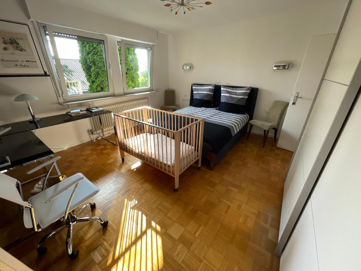 Appartement Region Esslingen - Naehe Messe - Flughafen - Stuttgart - Wohnen Und Arbeiten Auf Zeit In 120M2 Wohlfuehlatmosphaere - Ab 3 Uebernachtungen - Geeignet Fuer 4 Pers Incl Kinder - Beistellbett Moeglich - Kinder Und Tiere Willkommen - Garage F Altbach Екстериор снимка